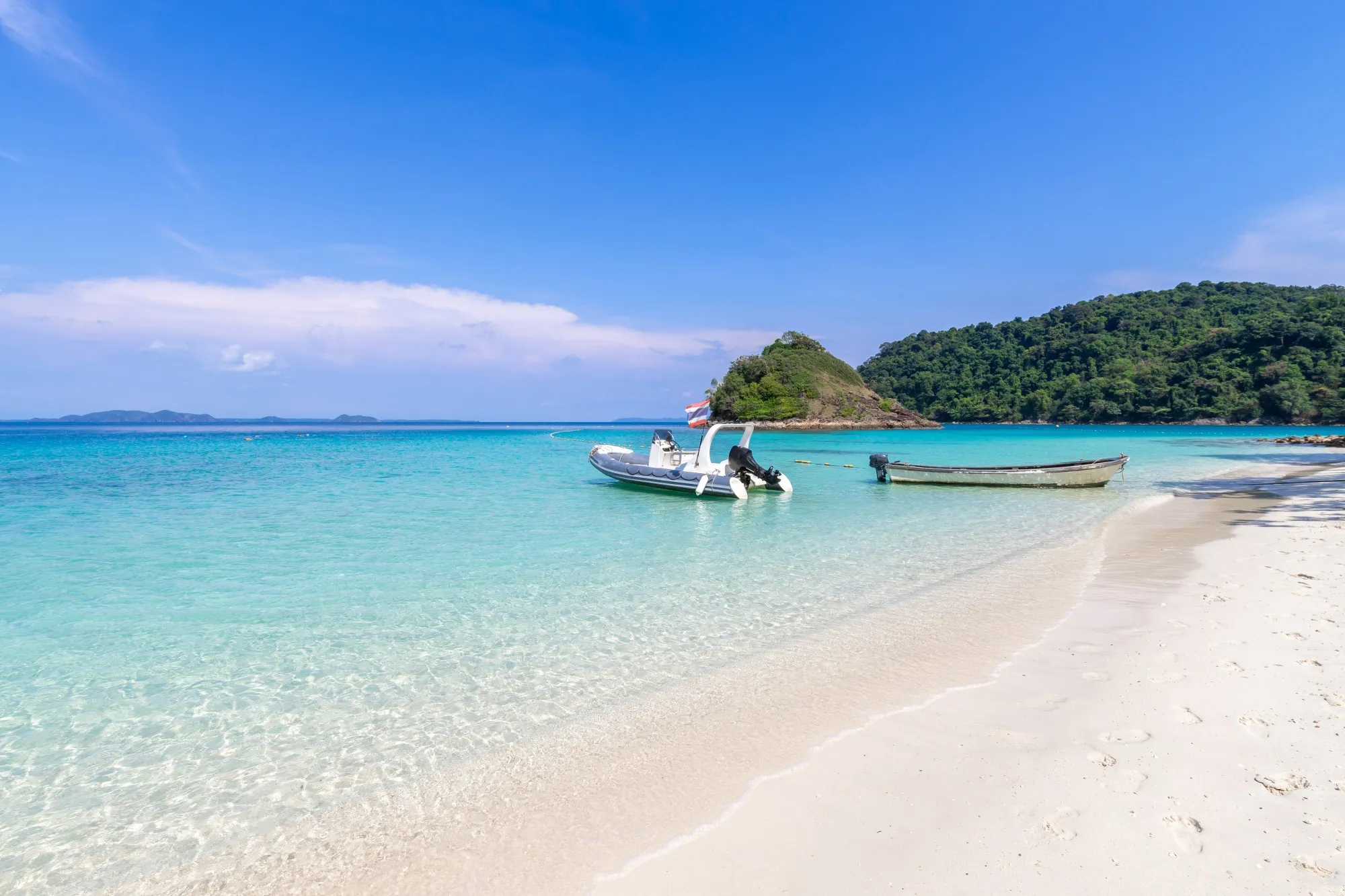 Пляж Сайри на Ко Тао — бирюзовая вода и белый песок