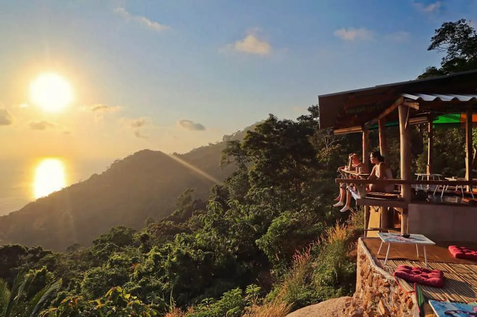 Вид с Mango Viewpoint